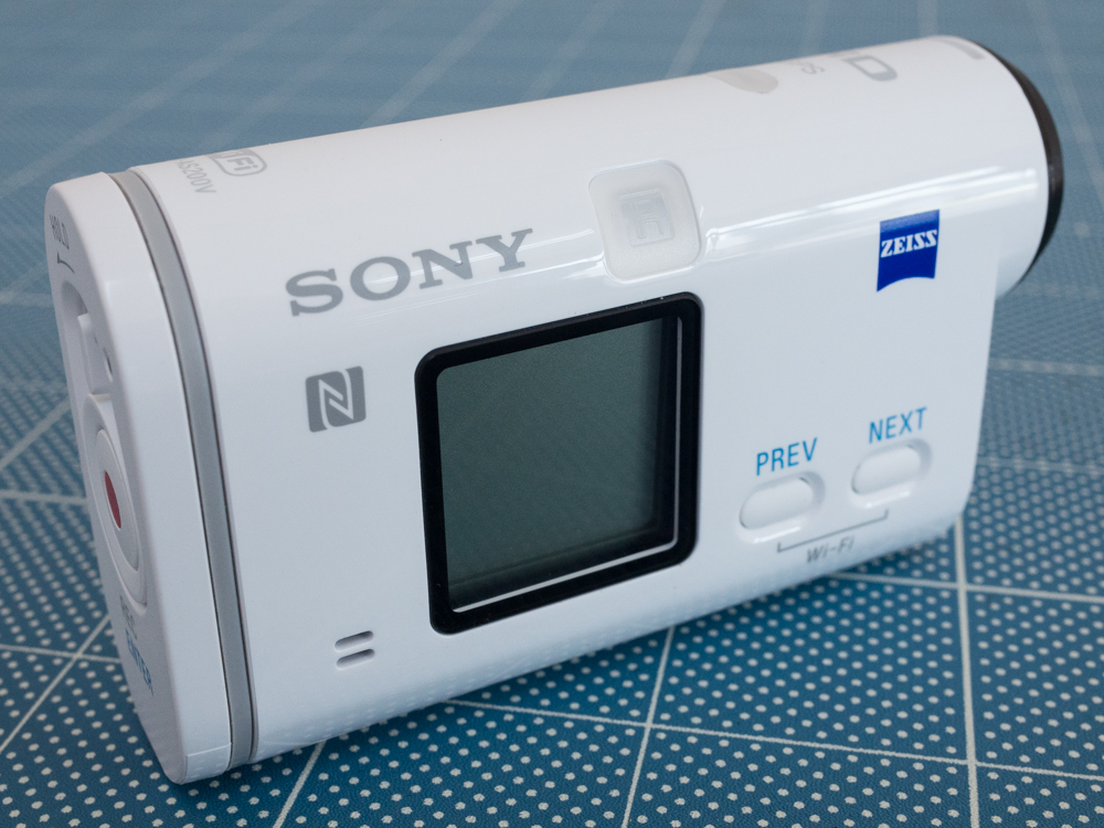 ドライブレコーダーが欲しくて、SONYのアクションカム【HDR-AS200V】を購入しました
